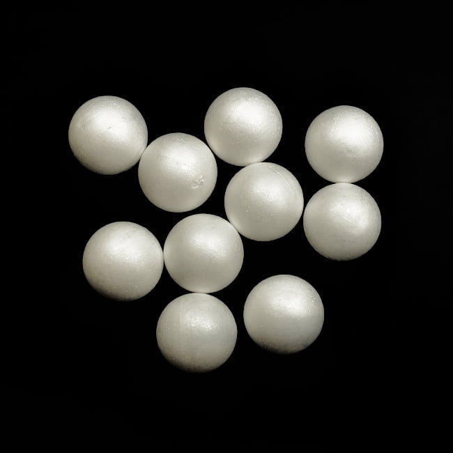 Polystyrene Balls - 30mm Balls (12)
